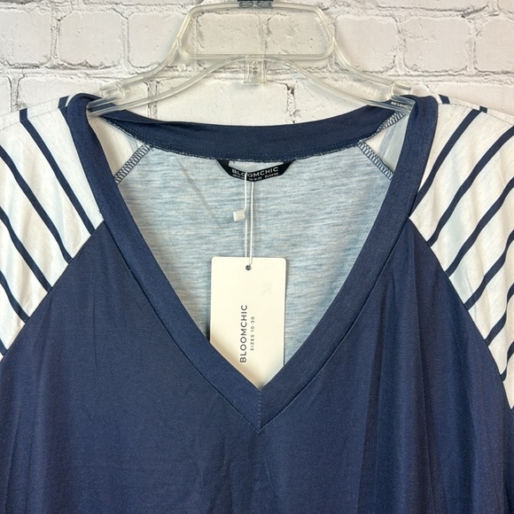 BloomChic Navy & White Striped Raglan Sleeve Pocket Dress Plus Size 1X - Picture 3 of 6